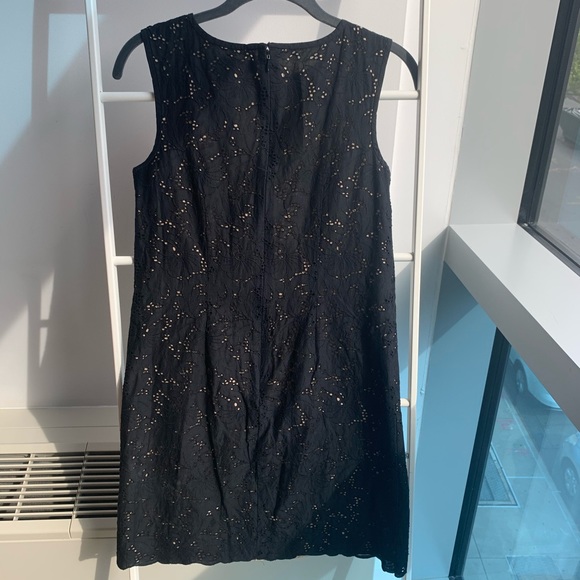 Loft Black Lace Pattern Shift Dress Size 2P XS/S - Picture 4 of 5
